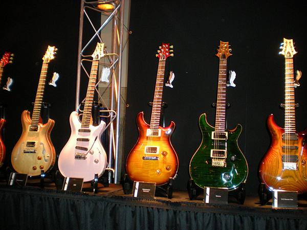 http://guitarsandaudio.com/extras/2010NAMM/thursday/zPRS.JPG