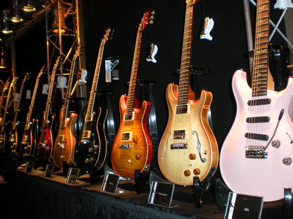 http://guitarsandaudio.com/extras/2010NAMM/thursday/zPRS.JPG