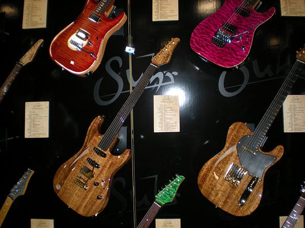 http://guitarsandaudio.com/extras/2010NAMM/thursday/zSuhr.JPG